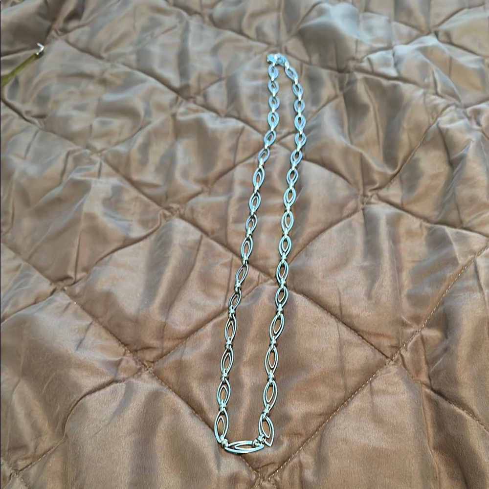 Elegant Silver Chain Necklace
